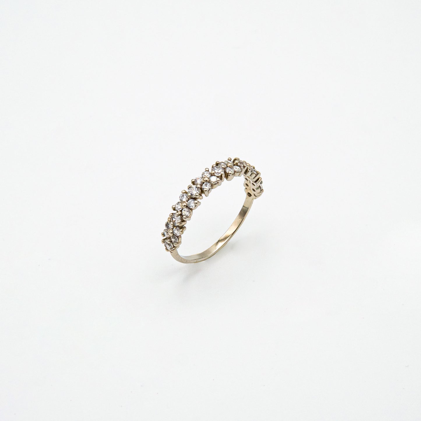 Dainty Floral Band Ring