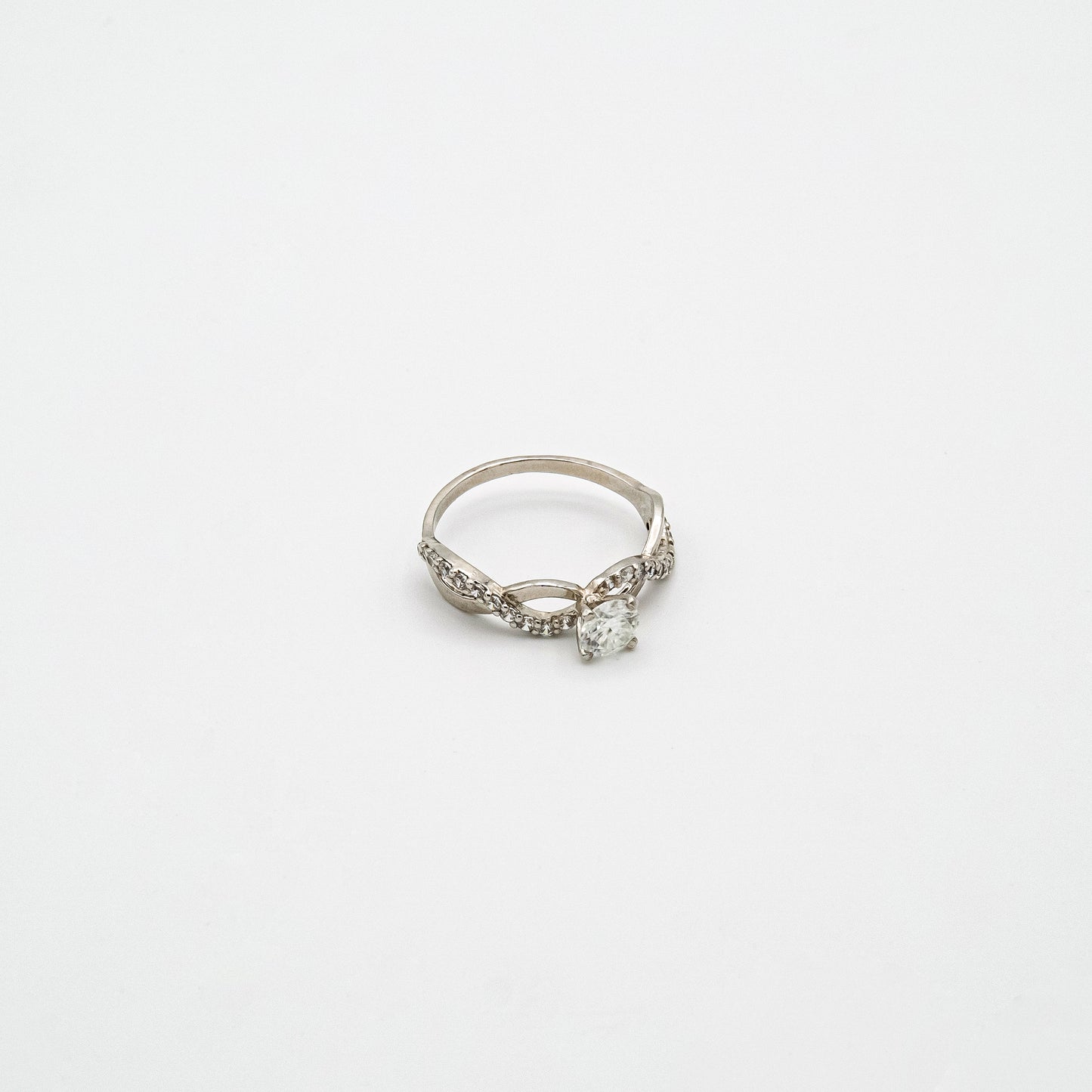 Masonite Diamond Whimsical Ring