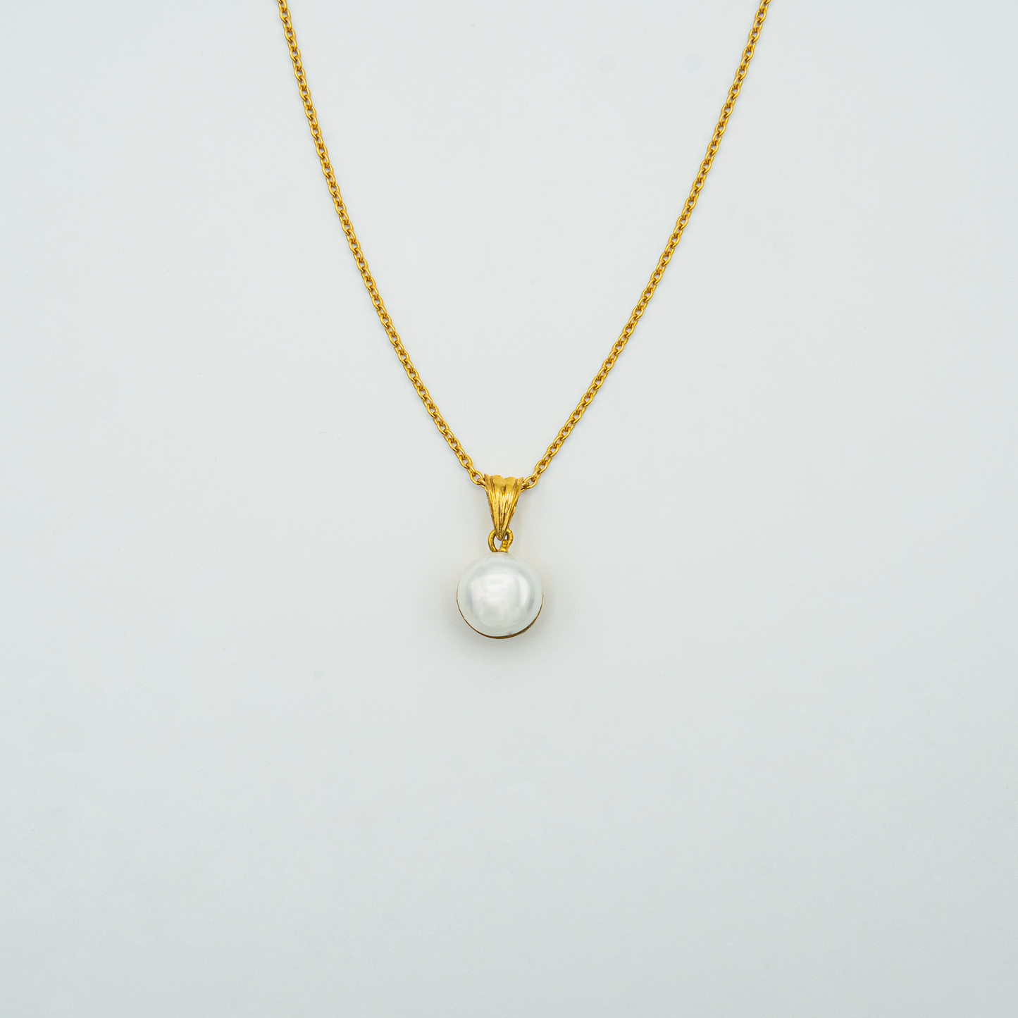 Lustrous Pearl Pendant