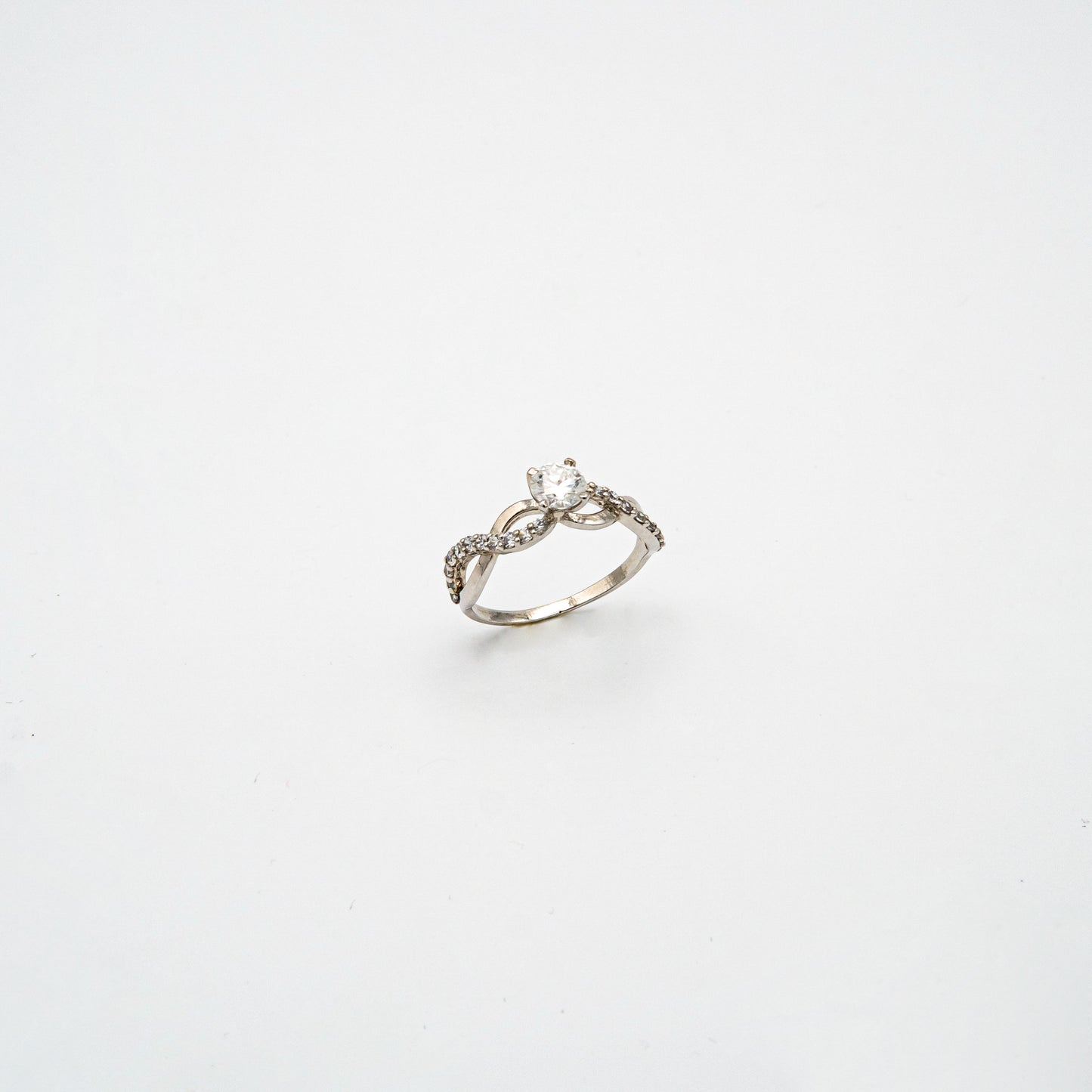 Masonite Diamond Whimsical Ring