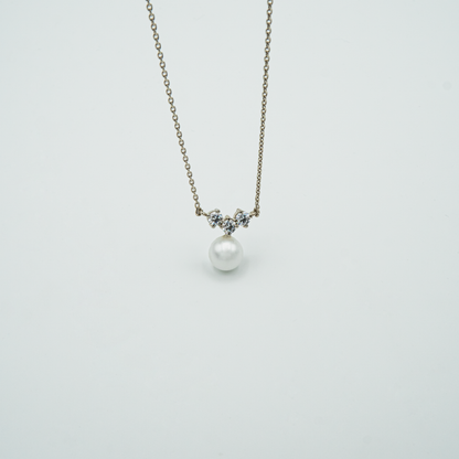 Pearl drop Necklace