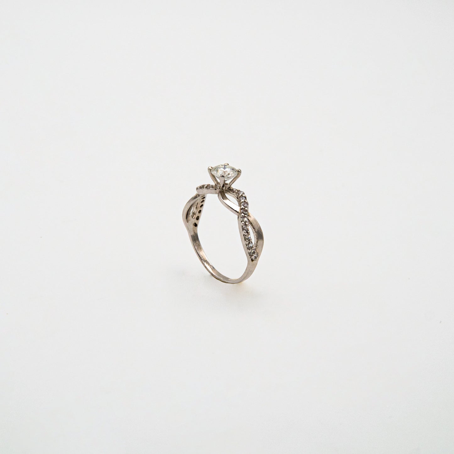 Masonite Diamond Whimsical Ring