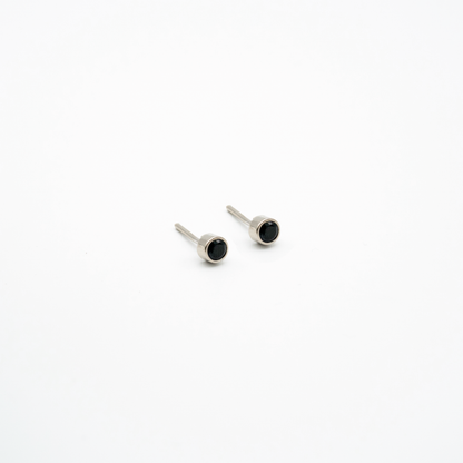 Set of 4mm Black Stone Set
