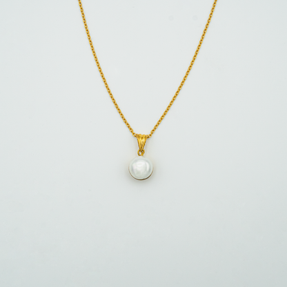 Lustrous Pearl Pendant